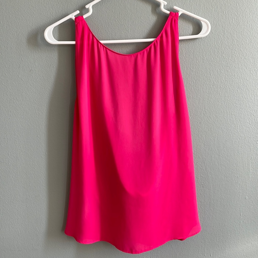 Drape Back Top - Picture 2 of 5